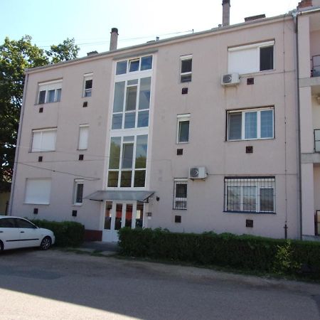 Matilda Apartman Lägenhet Hajdúszoboszló Exteriör bild
