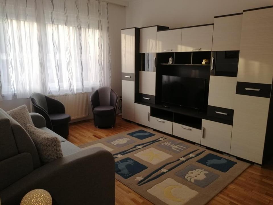 Matilda Apartman Lägenhet Hajdúszoboszló Exteriör bild